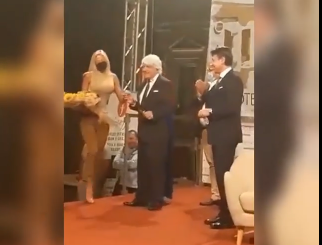 Conte e compagna a Ceglie Messapica: video by “Le bimbe di Olivia Paladino”