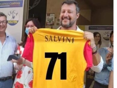 Salvini, maglia del Benevento col numero 71? Dopo la multa l’ironia dei social