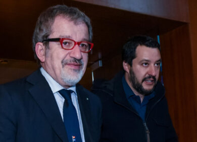 Maroni boccia la candidata di Varese. Qualcuno gli ha chiesto di candidarsi?