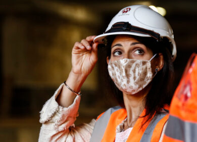 Elezioni Roma 2021, la Sinistra chiude alla Raggi. Ciaccheri vuole le primarie