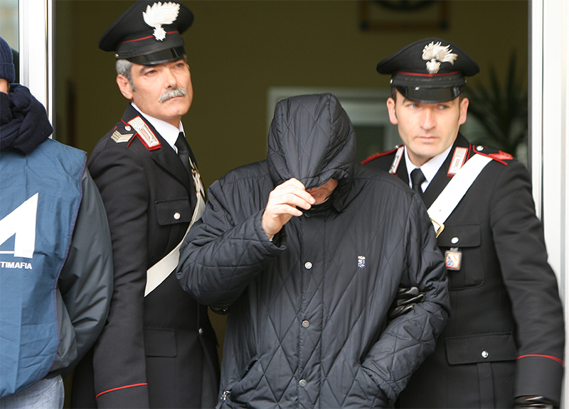 ‘Ndrangheta infiltrata in apparati istituzionali, blitz a Milano ‘Ndrangheta infiltrata in apparati istituzionali, blitz a Milano