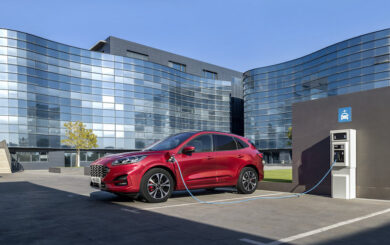Ford, record di vendite in Italia per la Puma Hybrid e Kuga Plug-In Hybrid