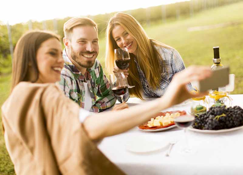 Vino italiano, nel 2020 export -4%: botta Covid, primo calo in 30 anni Vino italiano, nel 2020 export -4%: botta Covid, primo calo in 30 anni