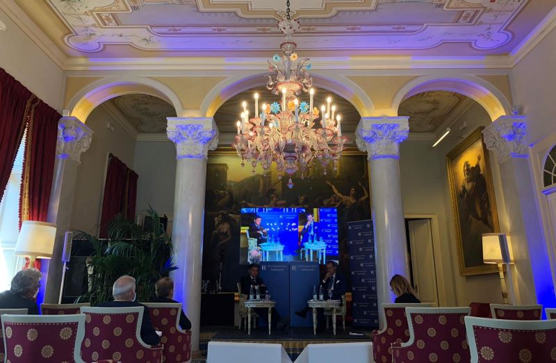 Galleria foto 'Forum Ambrosetti 2020, Cernobbio: ripresa economica post COVID, il futuro è “strategia”' - foto 1