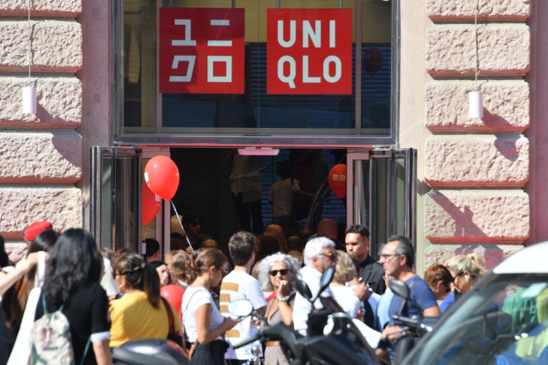Uniqlo, primo compleanno in Italia: apre le ‘danze’ la Nihon Buyō giapponese Uniqlo, primo compleanno in Italia: apre le ‘danze’ la Nihon Buyō giapponese