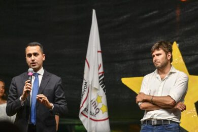 M5s: Draghi, per Di Maio una “risorsa”.Per Di Battista “l’apostolo dell’élite”