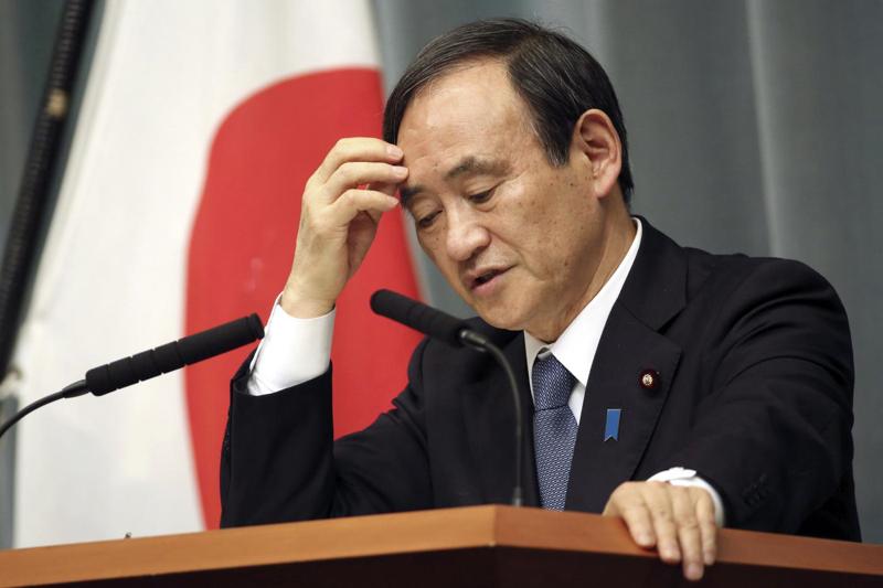 Giappone, Suga favorito per il dopo Abe. Crollo record del pil: -7,9% Giappone, Suga favorito per il dopo Abe. Crollo record del pil: -7,9%