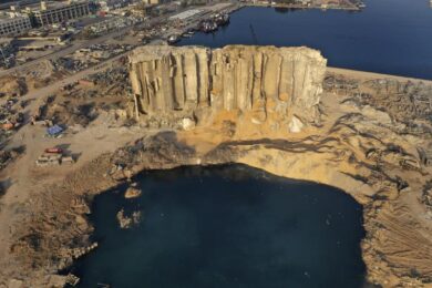 Conte a Beirut: ‘Il Libano ha bisogno di un governo per la ricostruzione’