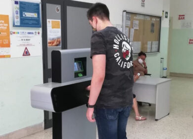 La porta della salute si chiama Pass, il tornello anti Covid per le scuole