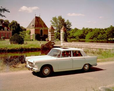 Peugeot il 26 settembre festeggia 210 anni di passione, ed innovazione.