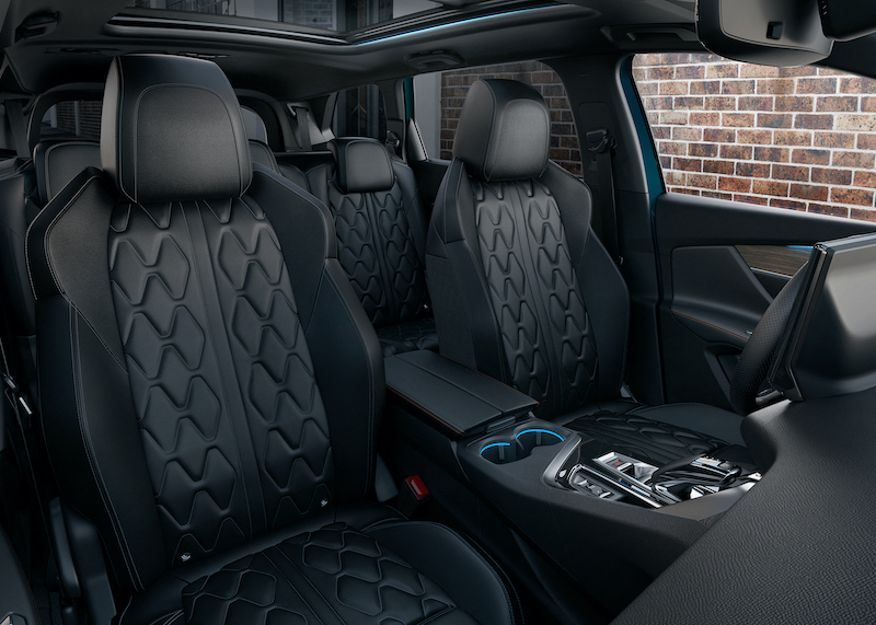 Modernità e stile, marchio di fabbrica del nuovo 5008 Peugeot