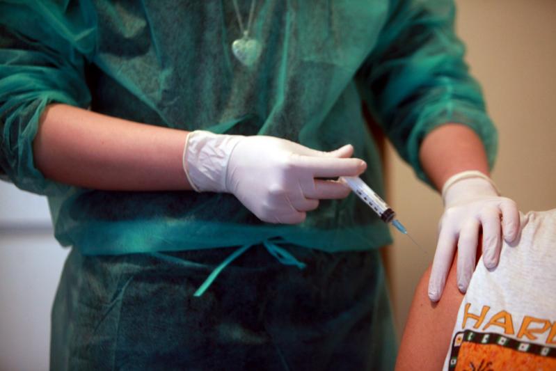 Coronavirus, nove Big Pharma promettono il vaccino ma sicuro ed efficace Coronavirus, nove Big Pharma promettono il vaccino ma sicuro ed efficace