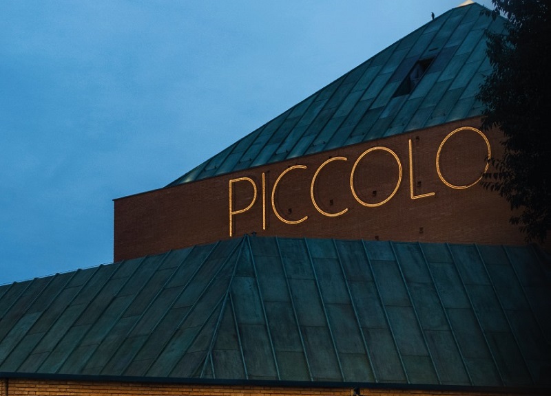 Piccolo Teatro, si riapre la pista che porta a Longhi Piccolo Teatro, si riapre la pista che porta a Longhi