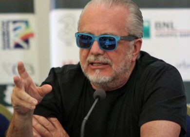 Coronavirus, De Laurentiis positivo al Covid-19. Paura nel mondo del calcio