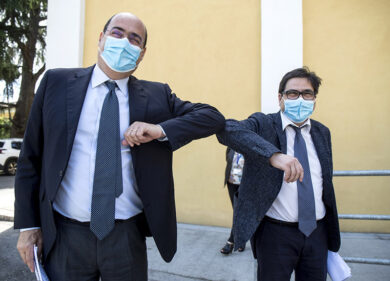 Virus Lazio, Regione terrorizzata dai nuovi casi: tamponi sui voli Roma-Milano