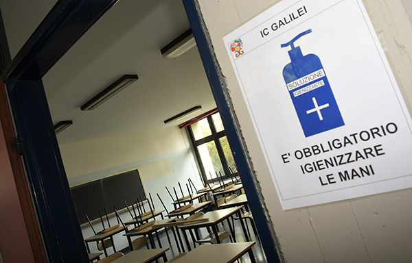 Riapertura scuole in sicurezza con Emanuele Antonelli sindaco di Busto Arsizio Riapertura scuole in sicurezza con Emanuele Antonelli sindaco di Busto Arsizio