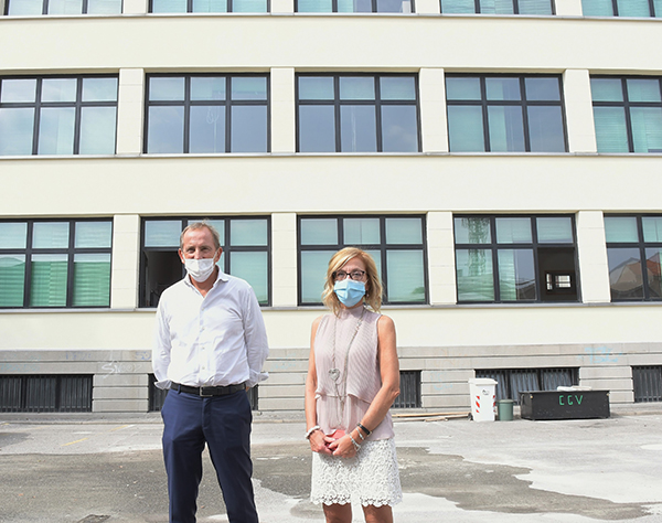 Riapertura scuole in sicurezza con Emanuele Antonelli sindaco di Busto Arsizio Riapertura scuole in sicurezza con Emanuele Antonelli sindaco di Busto Arsizio