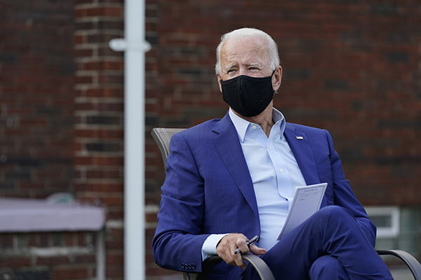 Sondaggi, Trump batte Biden. Donald mette ko Joe! SONDAGGIO CHOC Sondaggi, Trump batte Biden. Donald mette ko Joe! SONDAGGIO CHOC