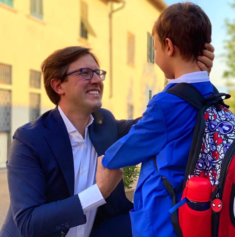 Scuola, i politici accompagnano i figli. Meloni, De Micheli, Speranza. FOTO