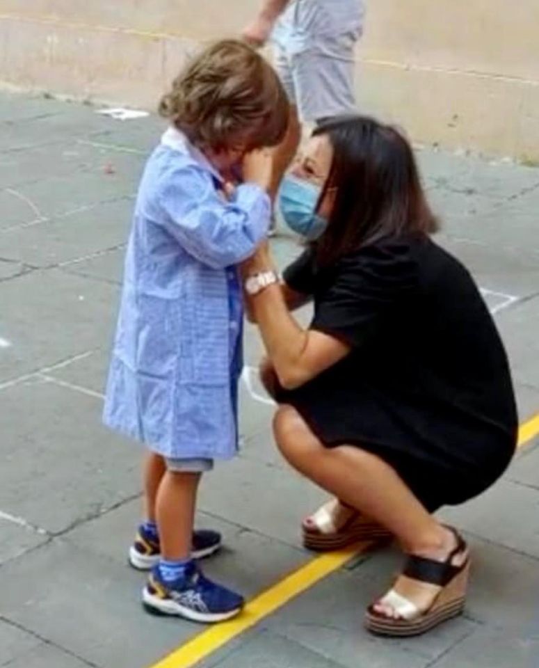 Scuola, i politici accompagnano i figli. Meloni, De Micheli, Speranza. FOTO