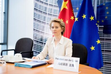 Cina, l’Europa di Ursula più compatta. “Accordo investimenti entro l’anno”