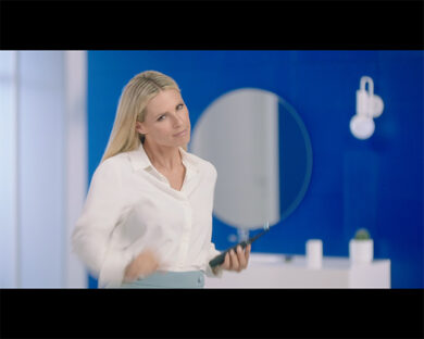 Michelle Hunziker alle prese con il suo sorriso “wow”