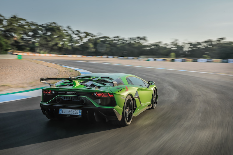 Lamborghini festeggia la Aventador n. 10.000 Lamborghini festeggia la Aventador n. 10.000