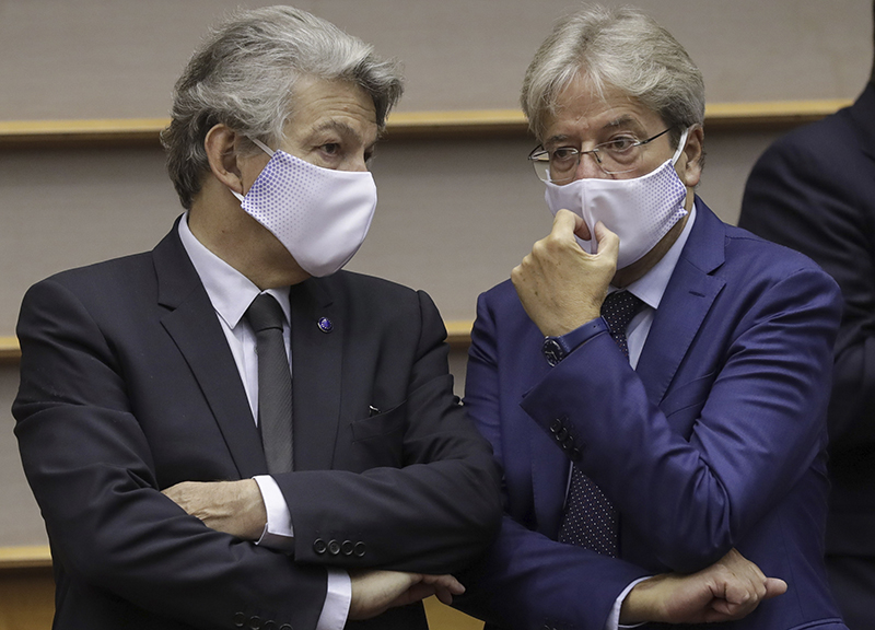 Ue, von der Leyen: “Lavoro con Conte per vertice mondiale Sanità in Italia” Ue, von der Leyen: “Lavoro con Conte per vertice mondiale Sanità in Italia”