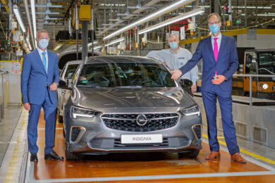 La nuova Opel Insignia esce dalla linea di produzione di Rüsselsheim