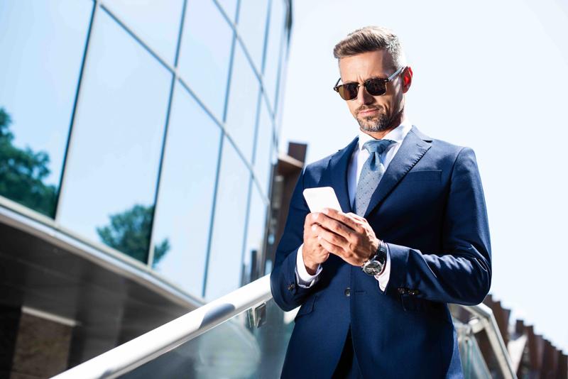 Ottobre, mese della vista: Hoya lancia le sue lenti progressive personalizzate Ottobre, mese della vista: Hoya lancia le sue lenti progressive personalizzate