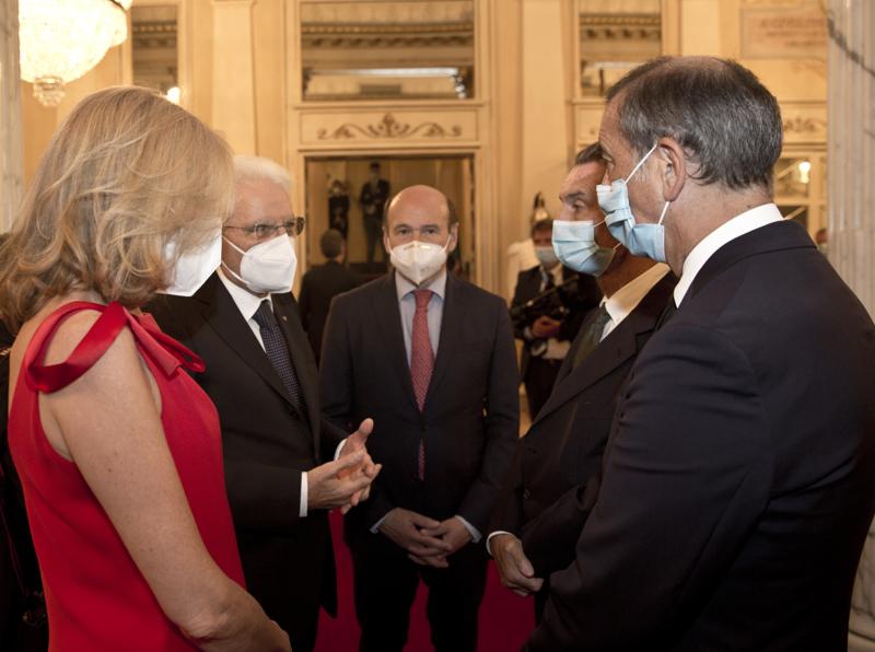 Teatro alla Scala: la Nona di Beethoven alla presenza di Mattarella Teatro alla Scala: la Nona di Beethoven alla presenza di Mattarella