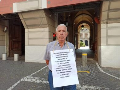 Vaticano, manifestazione di Alc e Troilo: ‘Gualtieri chieda l’Ici arretrata’