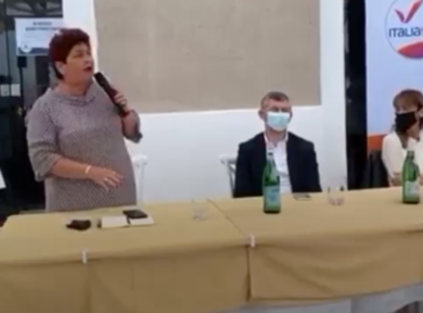 Regionali Puglia, gaffe Bellanova: invita a votare Emiliano e non Scalfarotto