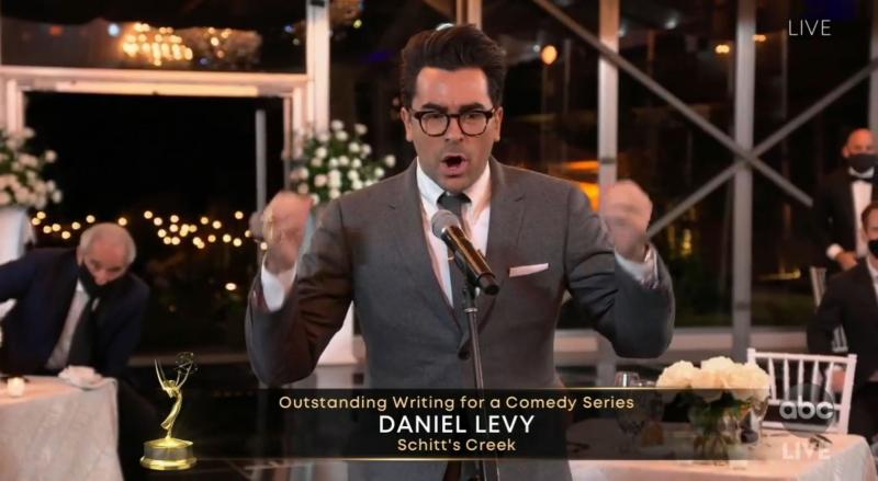 Emmy (online): premi a ‘Succession’ e ‘Watchmen’, sbanca ‘Schitt’s Creek’ Emmy (online): premi a ‘Succession’ e ‘Watchmen’, sbanca ‘Schitt’s Creek’