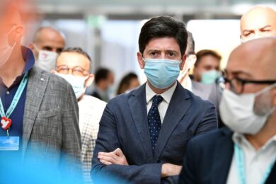 Speranza vara la commissione assistenza anziani, alla guida Monsignor Paglia