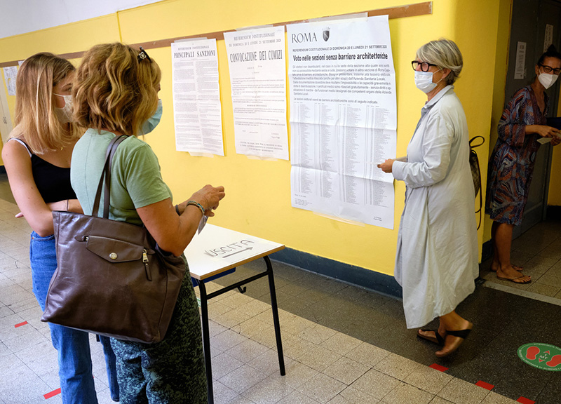 Referendum Roma: votanti al minimo storico. Urne disertate in provincia