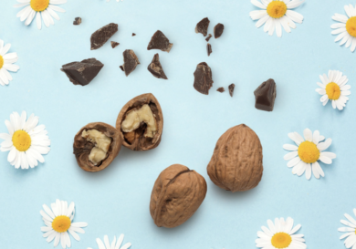 Rientro a scuola e al lavoro: cioccolato, noci e camomilla contro l’ansia