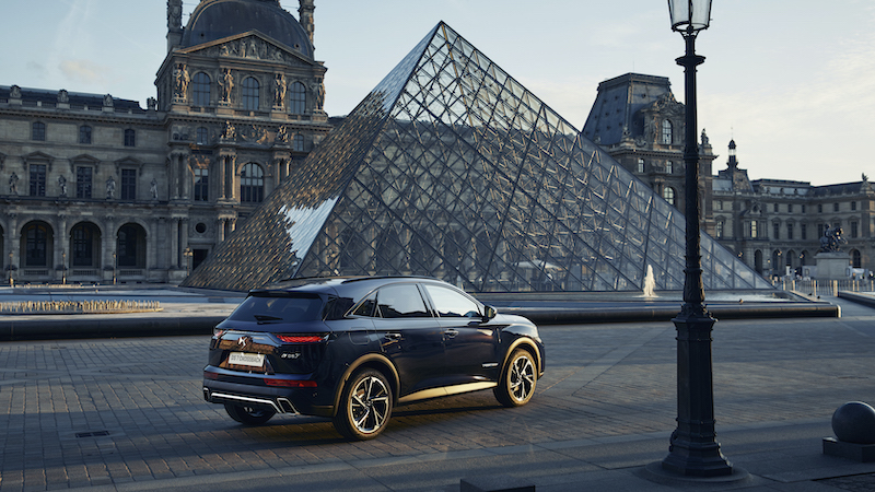 L’arte viaggia su quattro ruote con DS 7 Crossback Louvre L’arte viaggia su quattro ruote con DS 7 Crossback Louvre