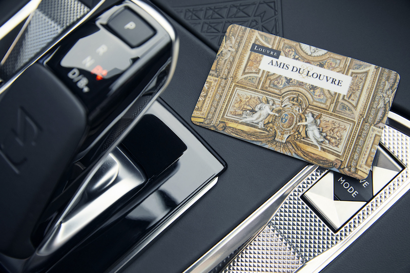 L’arte viaggia su quattro ruote con DS 7 Crossback Louvre L’arte viaggia su quattro ruote con DS 7 Crossback Louvre