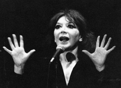 Francia, morta a 93 anni la celebre cantante anti nazista Juliette Greco
