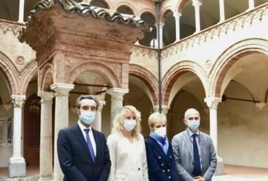 Fontana, un caffè col primo paziente Covid a Lodi