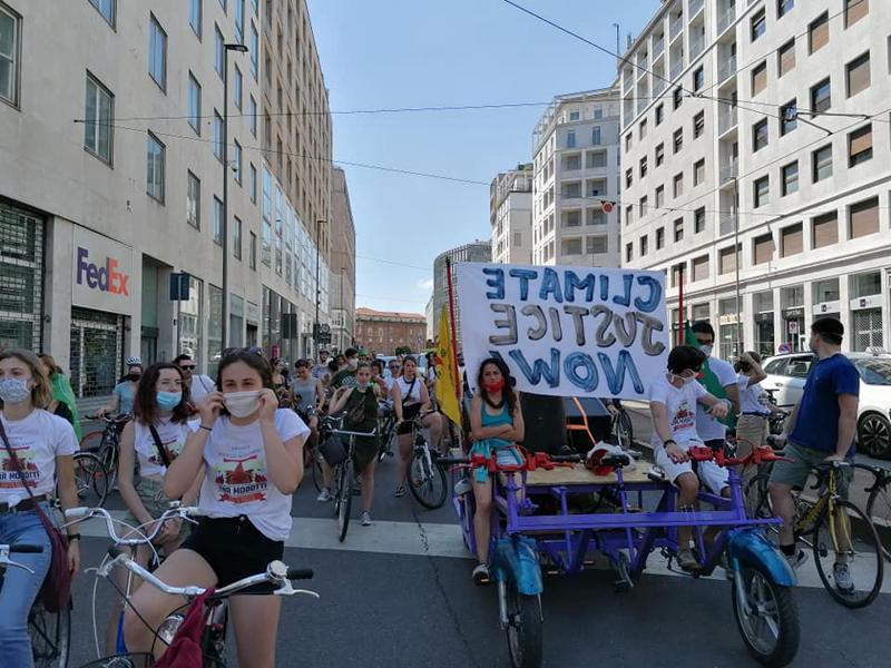Fridays for Future in piazza per il Global Day of Climate Action Fridays for Future in piazza per il Global Day of Climate Action
