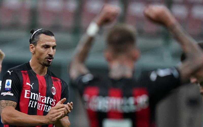 Ibrahimovic-Milan, un tampone al giorno per rientrare prima. Tempi accorciati? Ibrahimovic-Milan, un tampone al giorno per rientrare prima. Tempi accorciati?