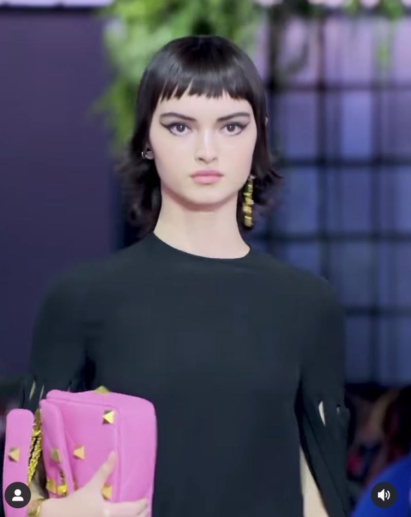 Chiude una Fashion Week surreale: bene Valentino, Scervino, Armani Chiude una Fashion Week surreale: bene Valentino, Scervino, Armani