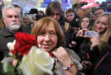 Bielorussia, Svetlana Alexievich ha lasciato il Paese