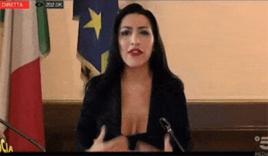 ‘Striscia la notizia’ all’attacco della ministra Azzolina