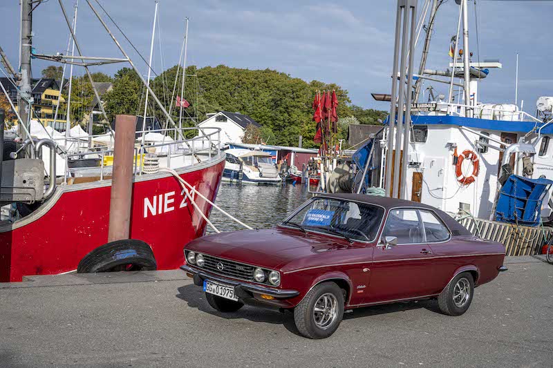 Opel Manta festeggia al Timmendorfer Strand il 50 compleanno