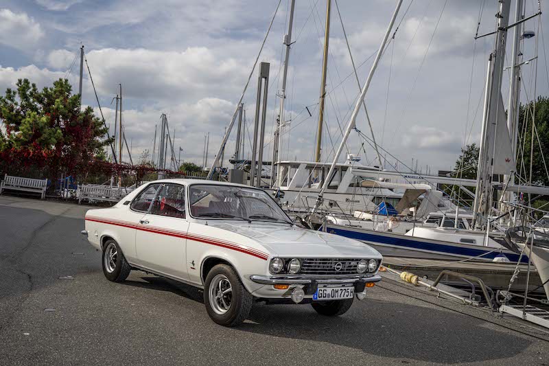 Opel Manta festeggia al Timmendorfer Strand il 50 compleanno