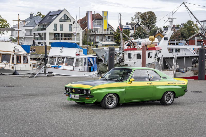 Opel Manta festeggia al Timmendorfer Strand il 50 compleanno
