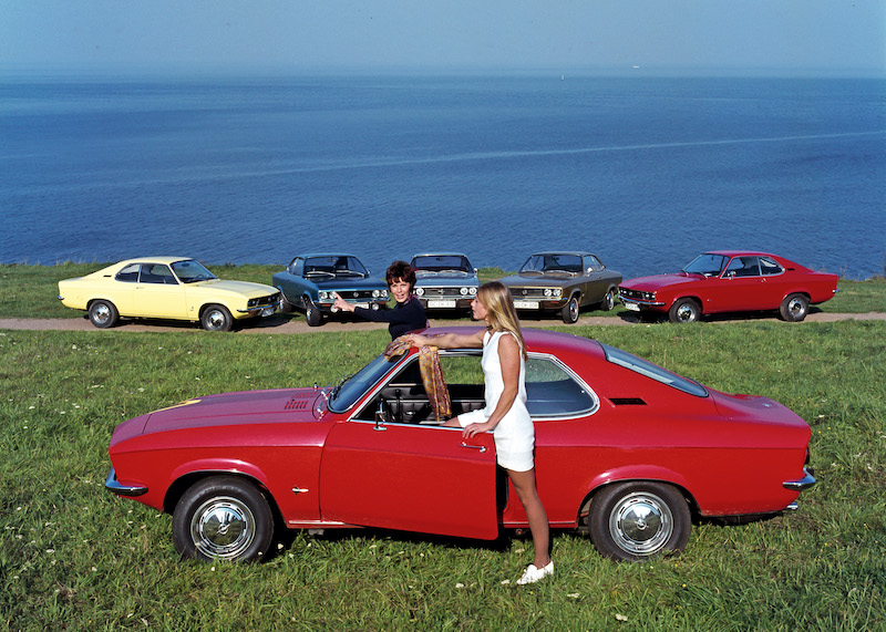 Opel Manta festeggia al Timmendorfer Strand il 50 compleanno
